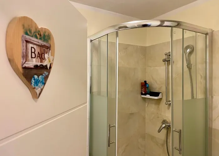 Business-apartment 1-6 Months