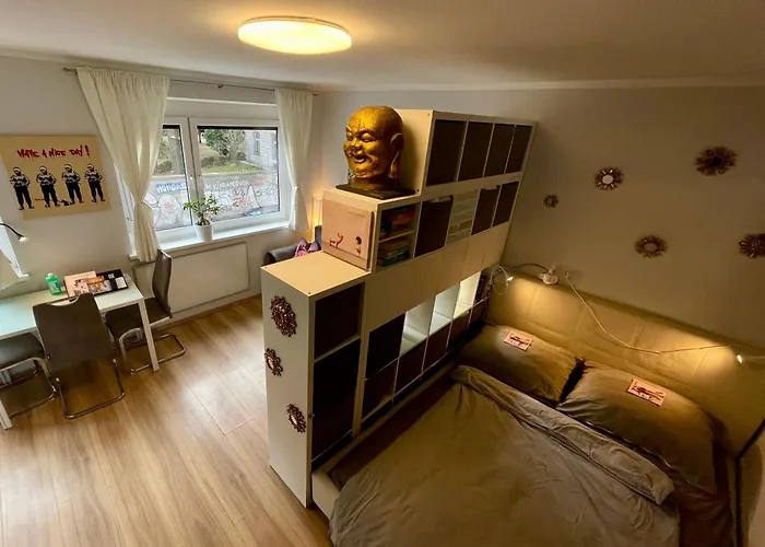 Business-apartment 1-6 Months *