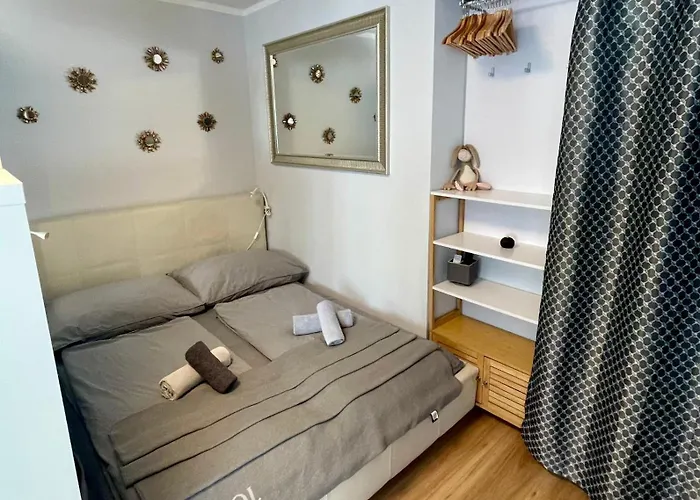Business-apartment 1-6 Months *